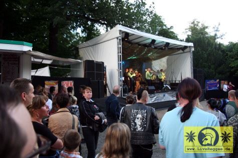 Ken Guru - The Highjumpers (D) Stadtfest - Saalfeld 20. Juni 2008 (6).jpg